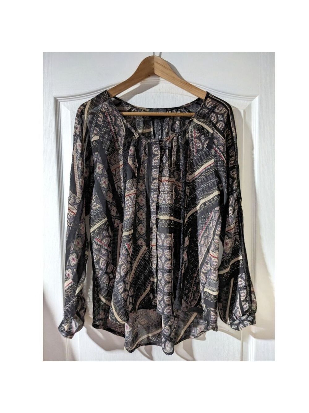 ASTR the label | Printed button down blouse with lace inset